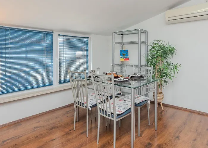 Appartement Barbara 5 By Guide Tribalj