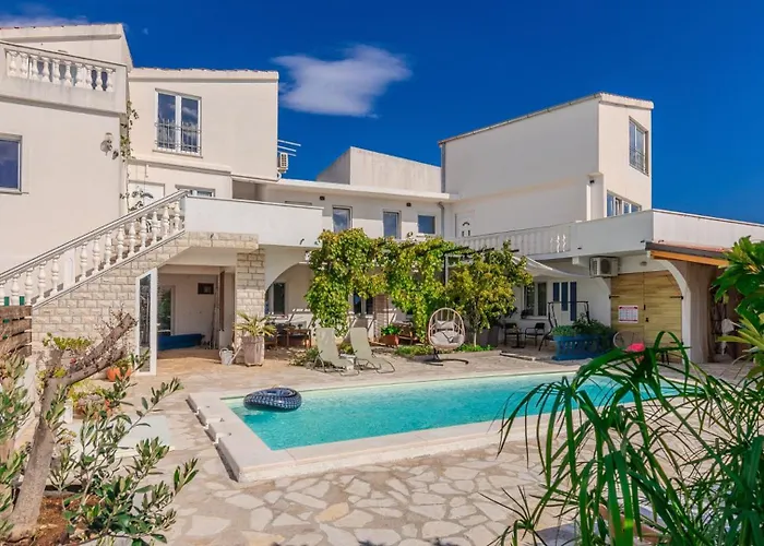 Barbara 5 By Guide Трибунь